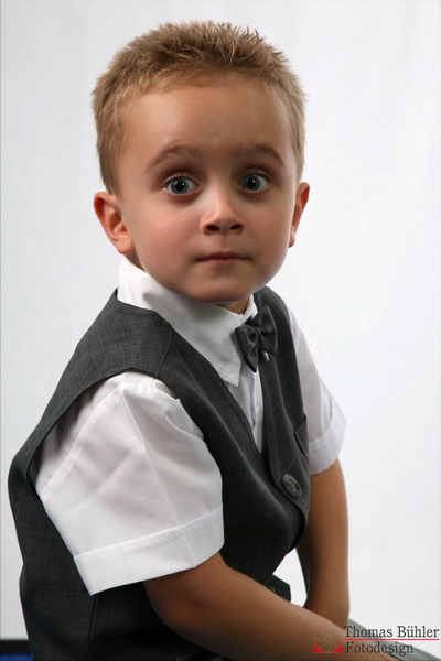 ©IMG_2693.jpg - Daniel B. im Alter von 5 Jahren, Studioaufnahmen vom 04.08.2006
