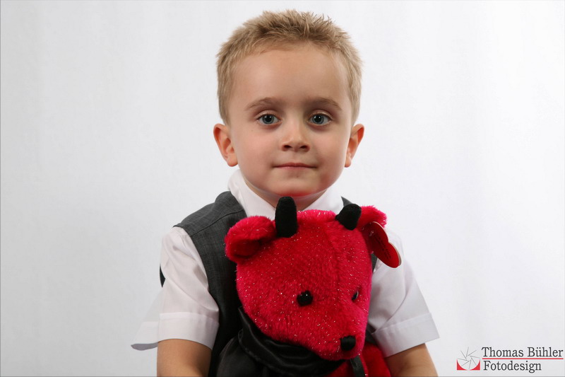 ©IMG_2702.jpg - Daniel B. im Alter von 5 Jahren, Studioaufnahmen vom 04.08.2006