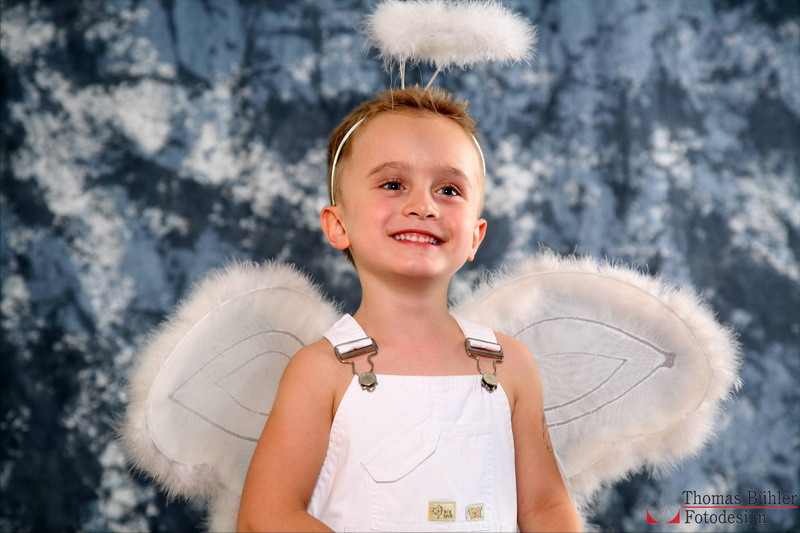 ©IMG_2895.jpg - Daniel B. im Alter von 5 Jahren, Studioaufnahmen vom 04.08.2006