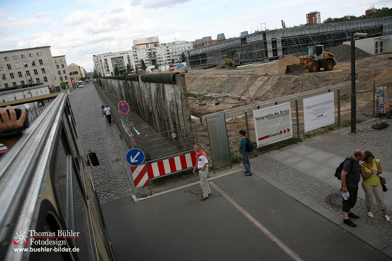 Berlin_Ost_Mauer in der Niederkirchnerstr._ IMG_7252.jpg