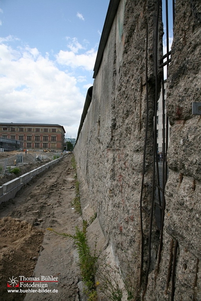 Berlin_Ost_Mauer in der Niederkirchnerstr._ IMG_8533.jpg