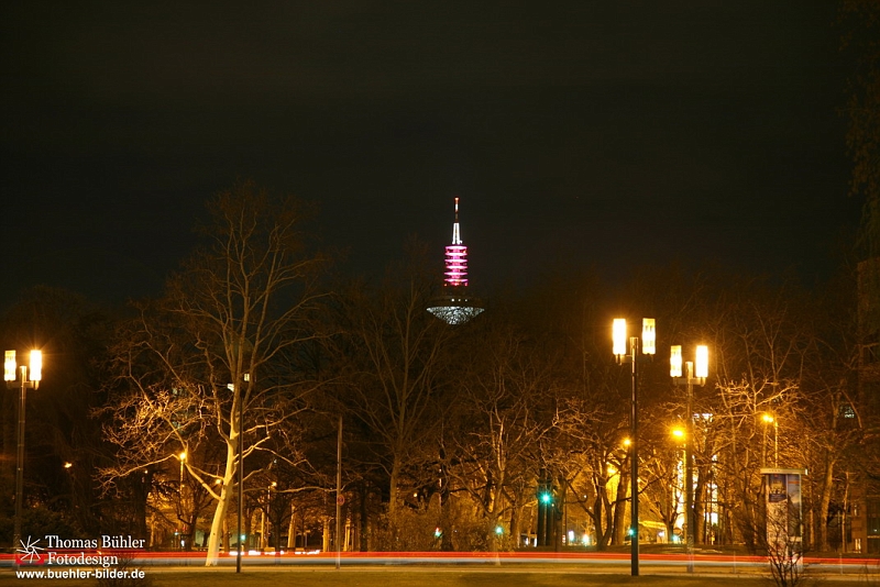 Frankfurt am Main Blick auf den Europaturm bei Nacht IMG_1078.jpg