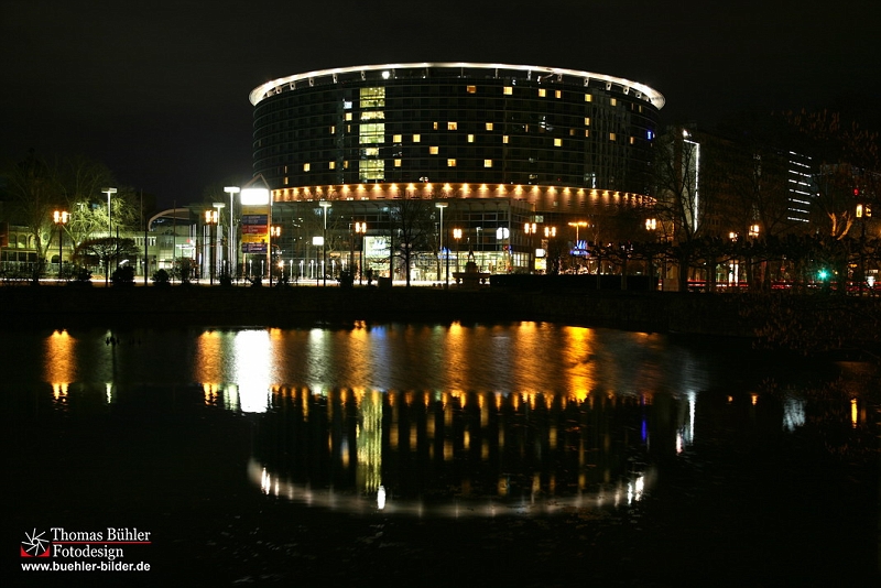 Frankfurt am Main Hotel beim Messeturm bei Nacht IMG_1027.jpg