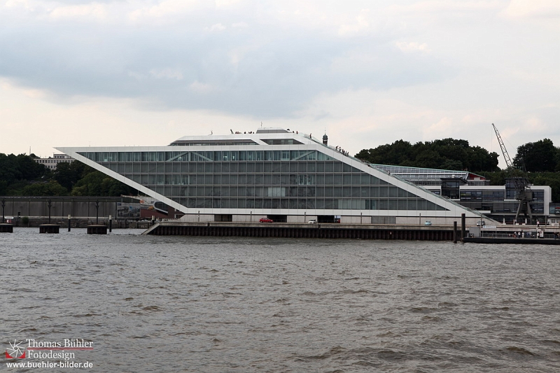 Hamburg Gebäude am Hafen IMG_3375.jpg
