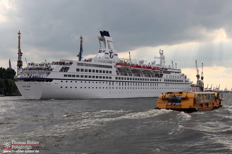 Hamburg Kreutzfahrtschiff Astor IMG_3235.jpg