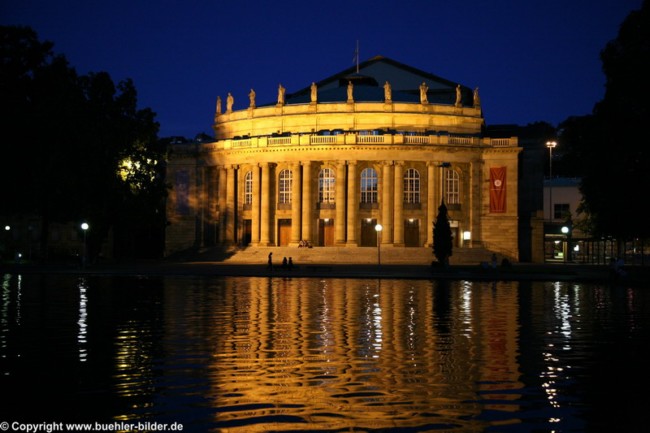 Staatstheater bei Nacht_©IMG_8792.jpg